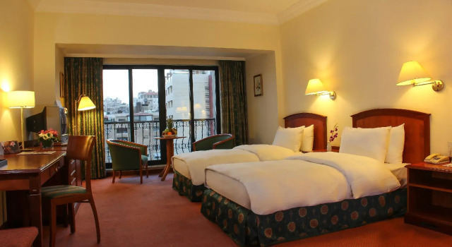 Grand Palace Hotel, Buchen Sie Hotel Hotels in Amman Governorate mit Frühstück, Frühstück