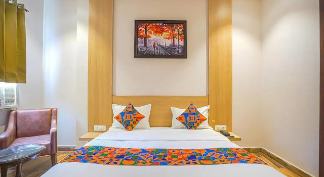 Номер Premium FabHotel Prime Empire