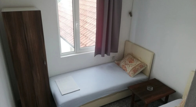 Apartmens & rooms Sunset, Book Hotel Dobro Voda 