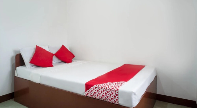 OYO 615 Cvp Hotel (Vaccinated Staff)