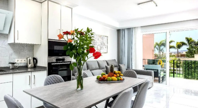 Modern 4 bedroom villa in Costa Adeje, Book Villa Hotels in Tenerife with Parking, Parking