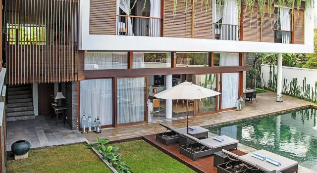 Вилла с 5 комнатами с балконом Villa Indrani