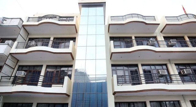 OYO 16735 Gaurav Residency, Rezervovat Hotel Hotely v Panchkula s parkováním, Parkování