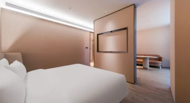 Люкс HanTing Hotel (Taiyuan Comprehensive Reform Demonstration Zone Changsheng Wanda Plaza)