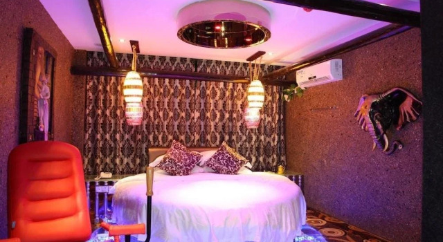 Milan Love Nest Hotel Jiande, Varaa Hotelli Jiande Zhejiang