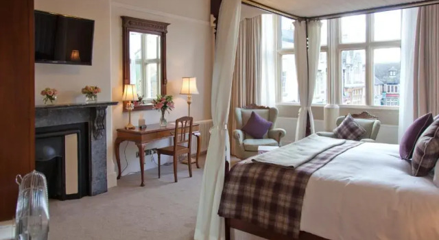 Двухместный номер Superior The Falcon Hotel