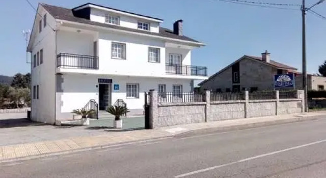 Hotel Martinez, Забронировать Отель Оутейро Sanxenxo Municipality