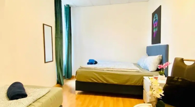 Stylish Shared 3-Bedroom Stay Near City, Rezervați Apartament Viena Austria, aproape de Liesing Railway Station