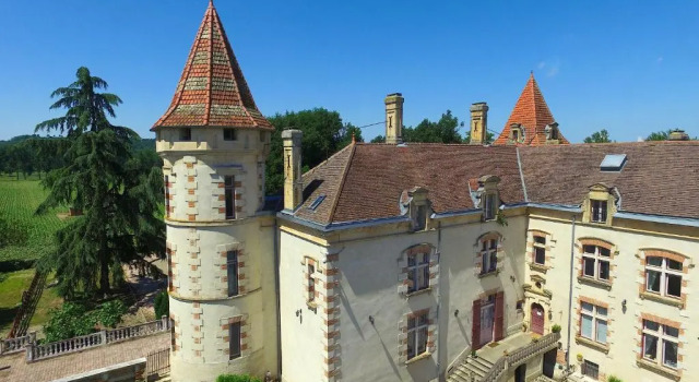 Château de Lastours, Buchen Sie Hotel Espalais Languedoc-Roussillon