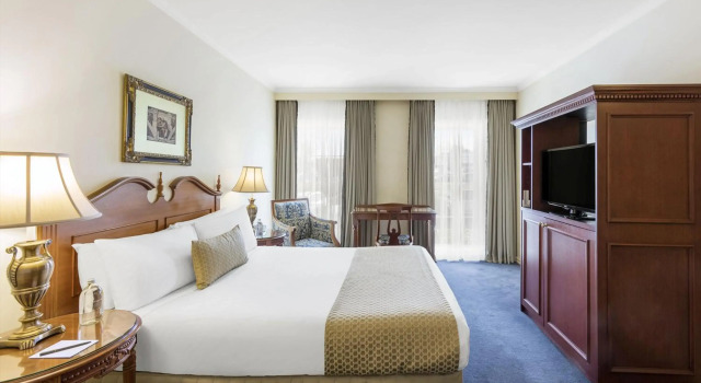 Canterbury International Hotel