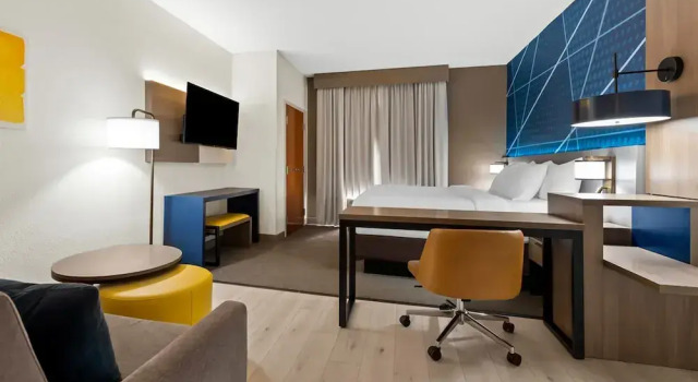 Suite mit Blick Comfort Suites Augusta Riverwatch
