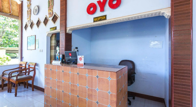 OYO 1895 Lamancha Homestay, Book Hotel Hotels in Lombok with Parking, Parking