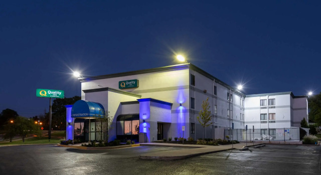 Quality Inn Merriam Kansas City, Buchen Sie Hotel Merriam Kansas