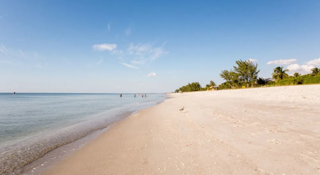 Captiva Shores, Забронировать Отель Отели Кэптива 3 звезды, рядом с Пляж Каптива, 3*