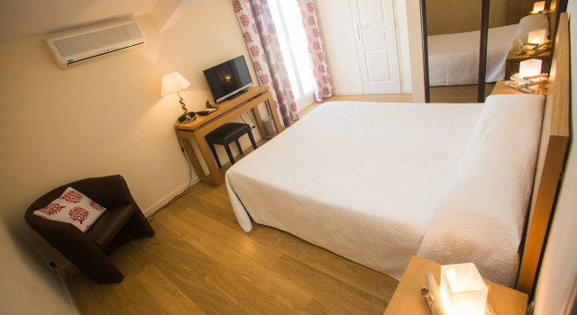 Hotel Cesario, Забронировать Отель Кальви Balagne