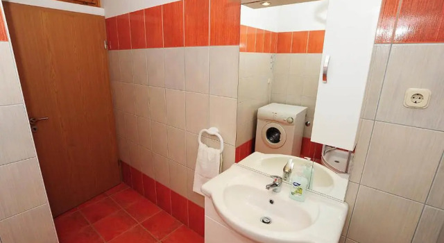 Апартаменты с видом на бассейн Apartments Klelija