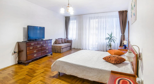 Big 2-Bedroom Apt - Each Stay Triggers Donation to Non-Profit Organisation, Varaa Hotelli Sofia Vitosha