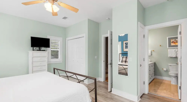 Spacious 3BR Seacrest Home Pet Friendly, Pool & Private Beach Access, Book Feriehus Villaer i Florida, Villa