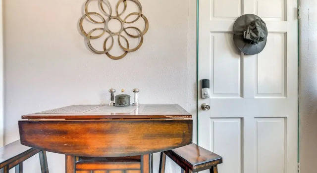 Apt 1 Mi to Riverfront in Titusville w/ Patio, Buchen Sie Ferienwohnung Titusville Space Coast