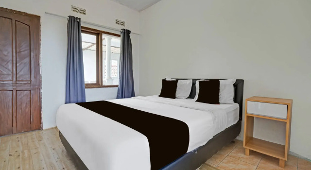 Deluxe huone Collection O Subang near Ciater Subang formerly Orchid Villa Ciater