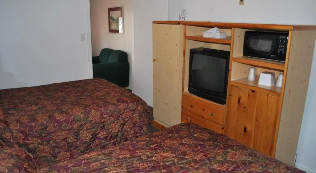 Четырёхместный номер Standard Central Motel
