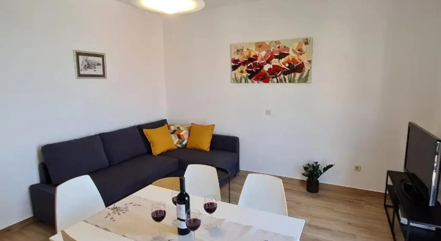 Апартаменты с 3 комнатами с балконом и с видом на море Apartment Stella