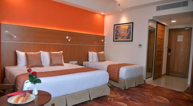 Номер Standard Ritz Grand Hotel Mandalay