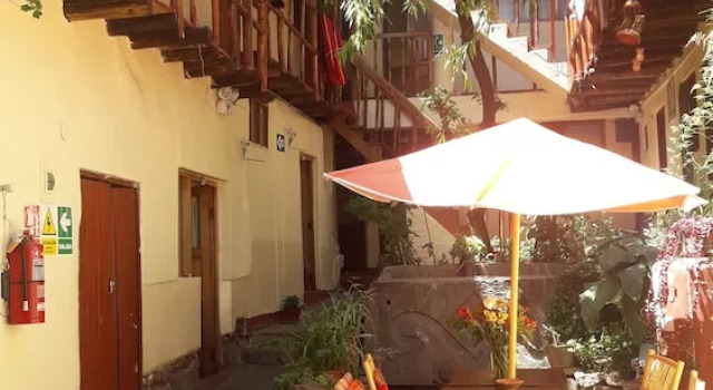 Sambleño Hospedaje, Rezervovat Hotel Hotely v Cuzco s parkováním, poblíž Qenko, Parkování
