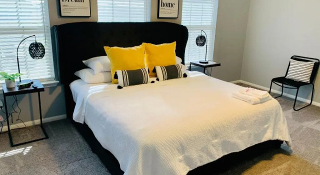 Cozy 3 bedroom House in Killeen; close to Fort Hood, airport, and 50 mins to Austin!, Réserver Hôtel Killeen Texas