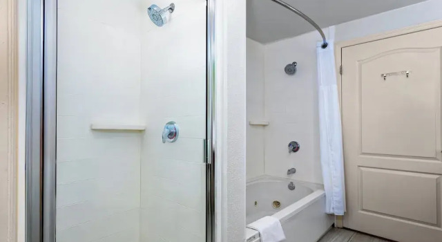 Люкс с 2 комнатами Holiday Inn Express-International Drive by IHG