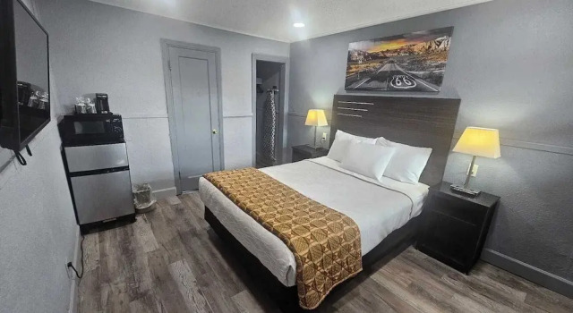 Номер Standard Travelers Inn