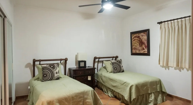 Las Mananitas C1073 BR by Casago