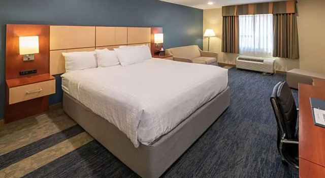 Номер Standard с видом на внутренний двор Best Western Plus Clocktower Inn