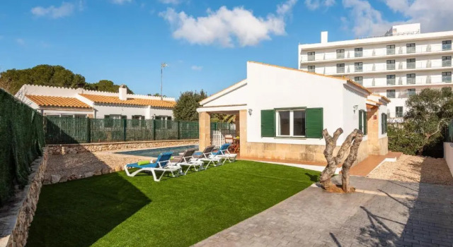 Villa Ses 5 Claus, Varaa Villa Mökit kohteessa Ciutadella, Mökki
