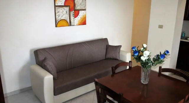 Yellowhouse, Забронировать Апартаменты/квартира Отели Залива Орозеи с парковкой, Парковка