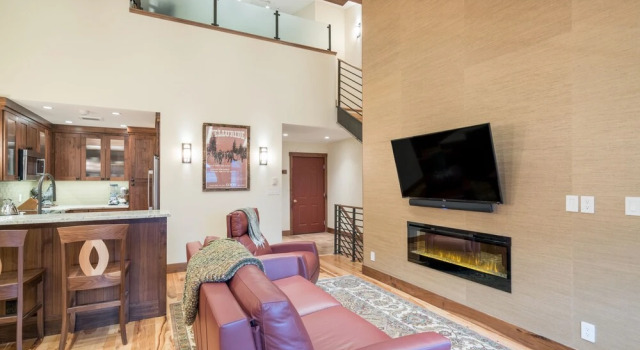 Lulu City 6I by AvantStay Gorgeous Condo Close to the Slopes, Забронировать Дом для отпуска Отели Теллурайд с бассейном, рядом с Oak Street Lift, Бассейн