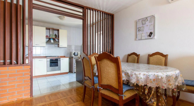 Welcoming Apartment in Tribanj With Terrace, Забронировать Апартаменты/квартира Трибань Сибульна Задарская жупания