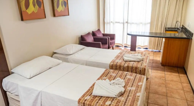 Четырёхместный номер Deluxe Plaza Praia Suítes