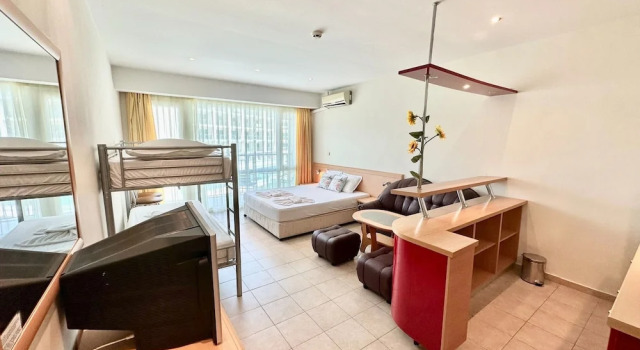 Студия Classic Menada Miramar Palace Apartments