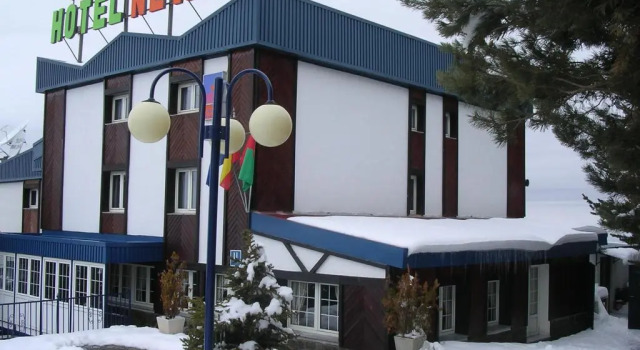 Hotel Nevasur, Varaa Hotelli Pradollano 
