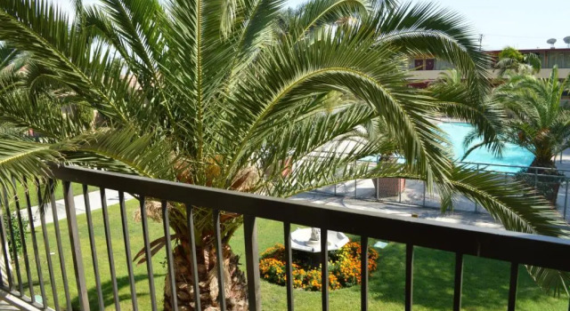 Номер Standard с балконом Ontario Airport Inn
