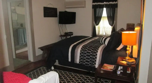 Buck's Homestead B&B, Buchen Sie Bed & Breakfast Hotels in New York State mit Pool, Schwimmbad