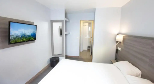 Двухместный номер Standard Hipotel Paris Père-Lachaise République