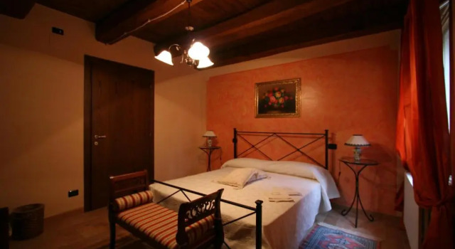 Двухместный номер Standard с красивым видом из окна Agriturismo LUlivo in Fiore