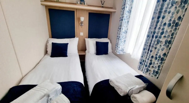 Fantastic 3 Bed Lodge Near Morpeth - Deer View, Rezervasyon Otel Eshott Northumberland, Eshott Heugh Animal Park yakınında