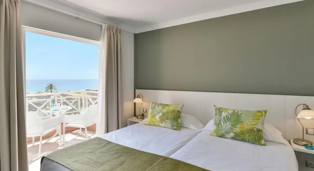 Chalet in Playa del Ingles Near Maspalomas Dunes, Prenota Chalet Hotel a Gran Canaria con piscina, Piscina
