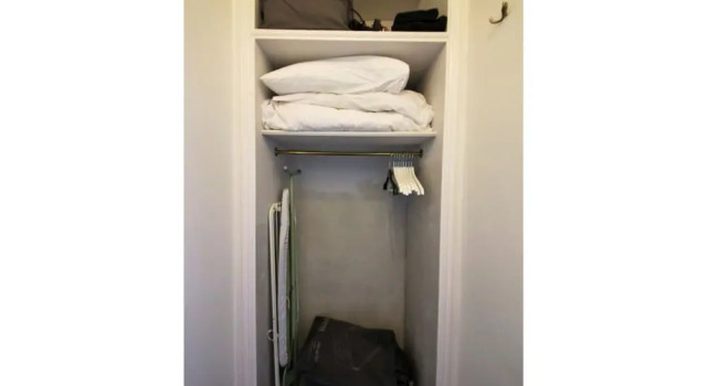 Lovely Kemptown Flat for 2 With Sea View, Забронировать Отель Отели Исторического графства Суссекса с парковкой, Парковка