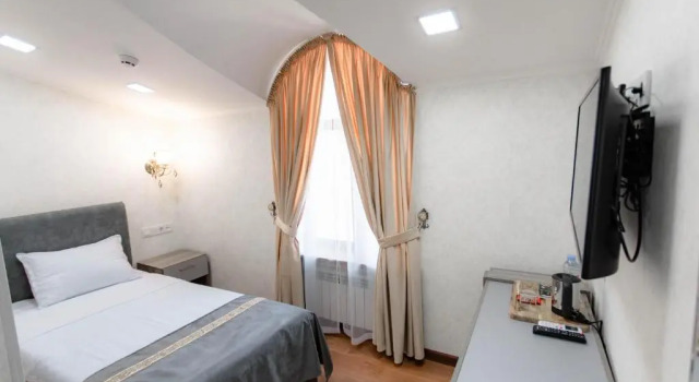 Camera Standard Registon Saroy Hotel
