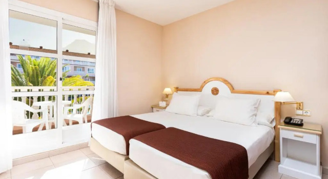 Апартаменты Hotel El Duque