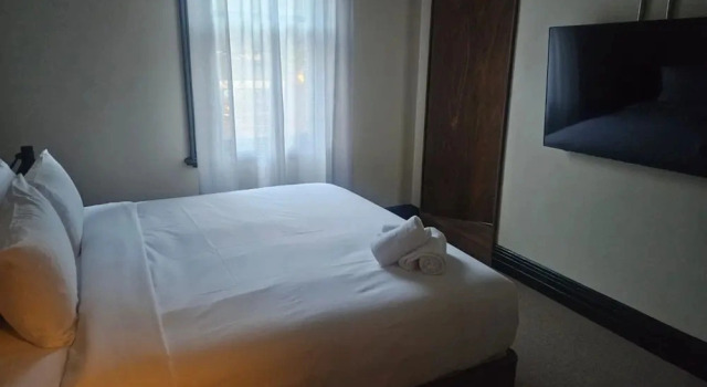 Номер Comfort Mercantile Hotel The Rocks